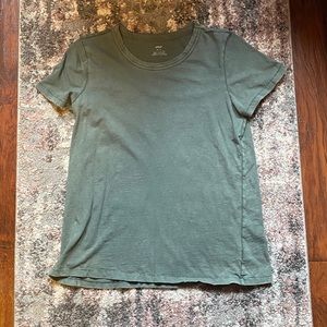 Aerie t-shirt, size m, washed army green colour